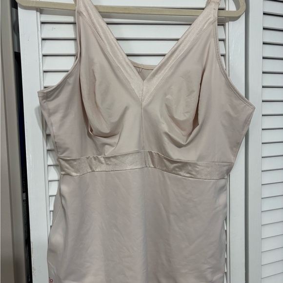 Ruby Ribbon size 48 - Picture 4 of 4